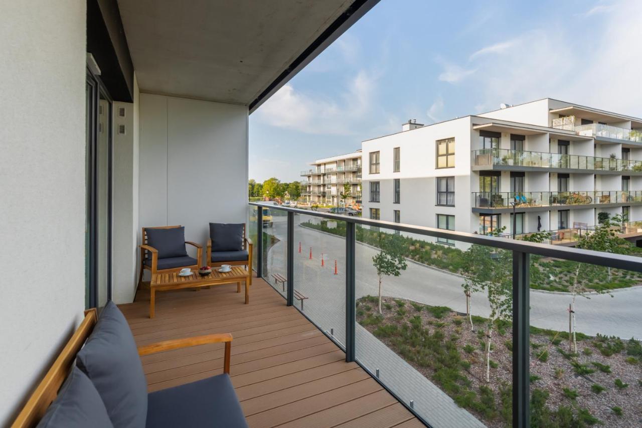 Dziwnów Stylish Apartment by the Lake by Renters Exterior foto